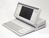 15 ноутбуков Apple: от компьютера в чемодане до MacBook Pro TouchBar —  Ferra.ru
